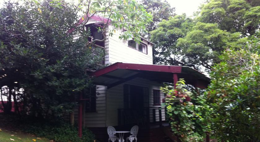 Stone'S Throw Cottage Bed And Breakfast Belgrave Room photo